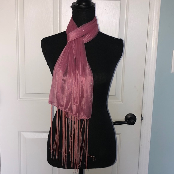 Pink scarf - Picture 1 of 2